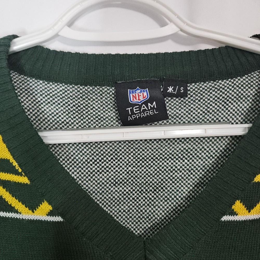 NFL Green Bay Packers Sweater Womens S Green Excellent Aaron Rodgers #12 Holiday - Picture 4 of 11